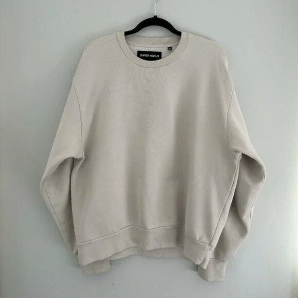 Aritzia Sweatshirt - Picture 1 of 2